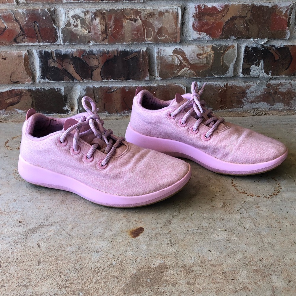 EUC Allbirds Wool Runner Mizzles “Buoyant Pink” W9 With Box